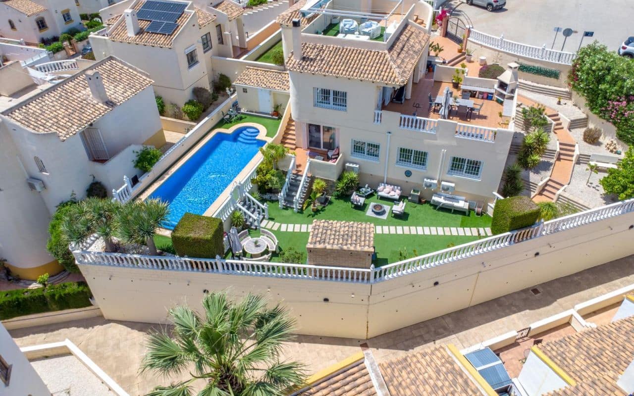 4 soveværelse Villa til salg i Los Dolses med swimmingpool - € 795.000 (Ref: 9821590)