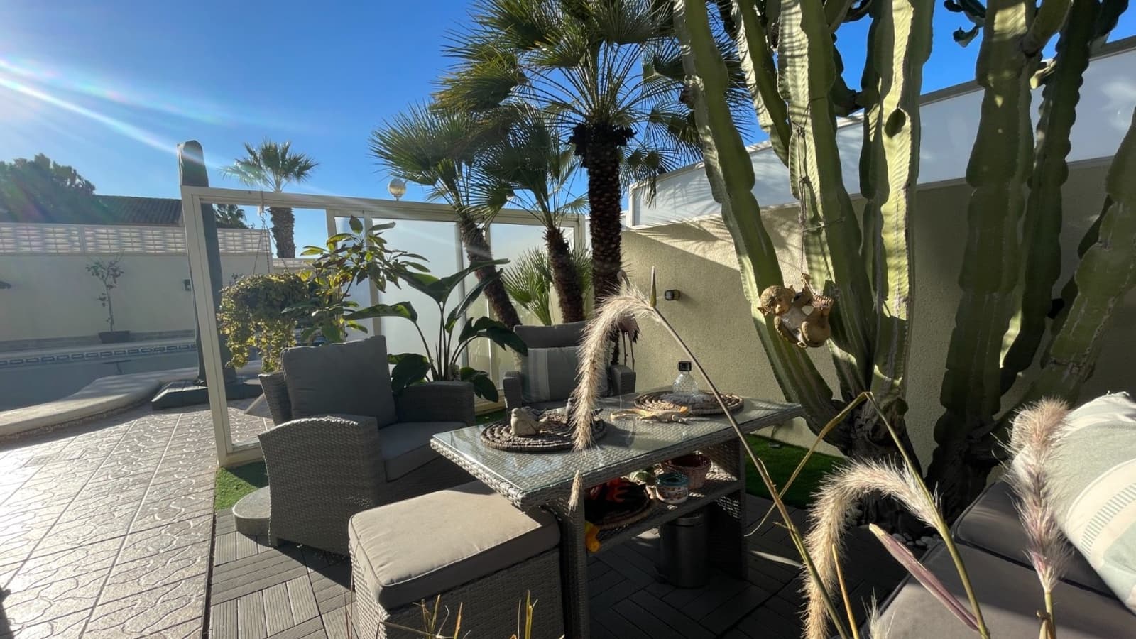 5 soverom Villa til salgs i Benimar med svømmebasseng - € 498 000 (Ref: 9827523)