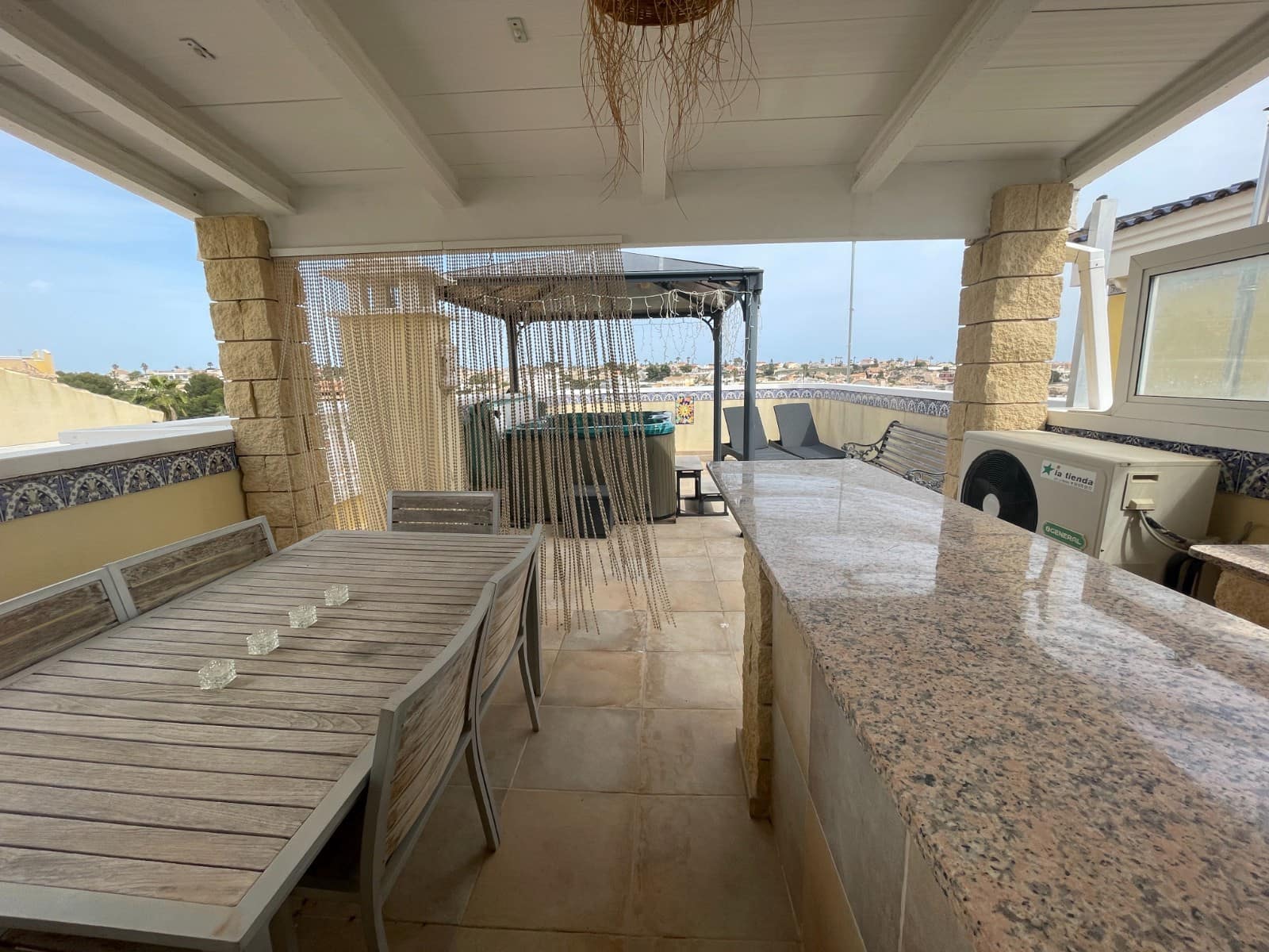 Chalet de 3 habitaciones en La Marina en venta con piscina garaje - 310.000 € (Ref: 9827524)