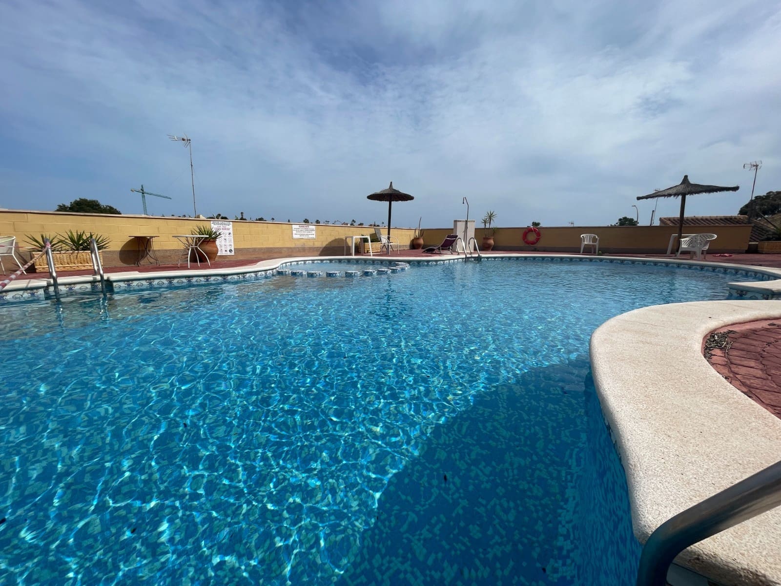 Chalet de 3 habitaciones en La Marina en venta con piscina garaje - 310.000 € (Ref: 9827524)