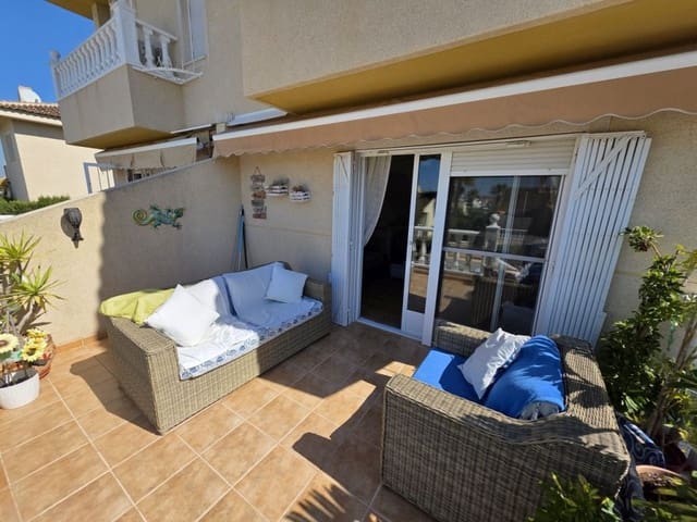 Pareado de 4 habitaciones en Benimar, Benijófar en venta con piscina - 262.500 € (Ref: 9829773)