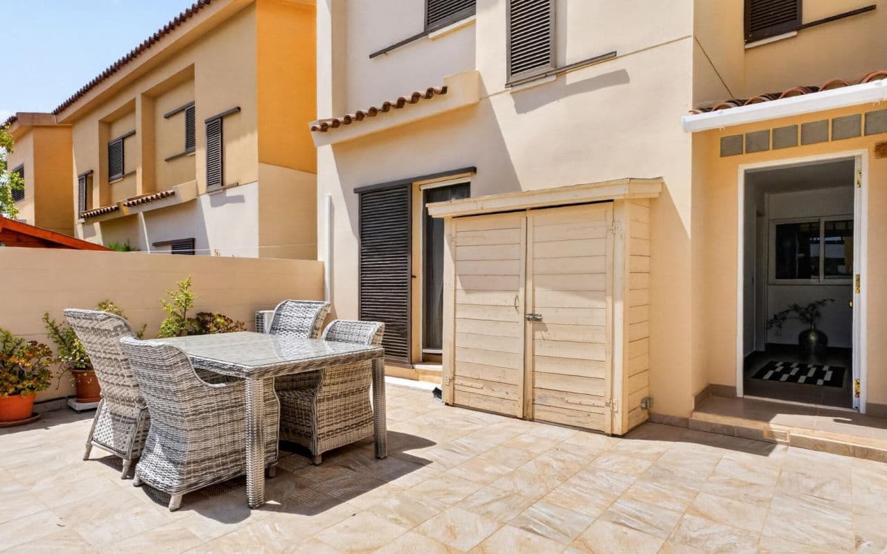 2 quarto Moradia Geminada para venda em Cabo Roig com piscina - 289 000 € (Ref: 9832901)