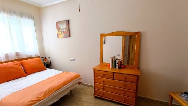 2 bedroom Apartment for sale in San Bartolomé, Orihuela with pool - € 90,000 (Ref: 9834564)