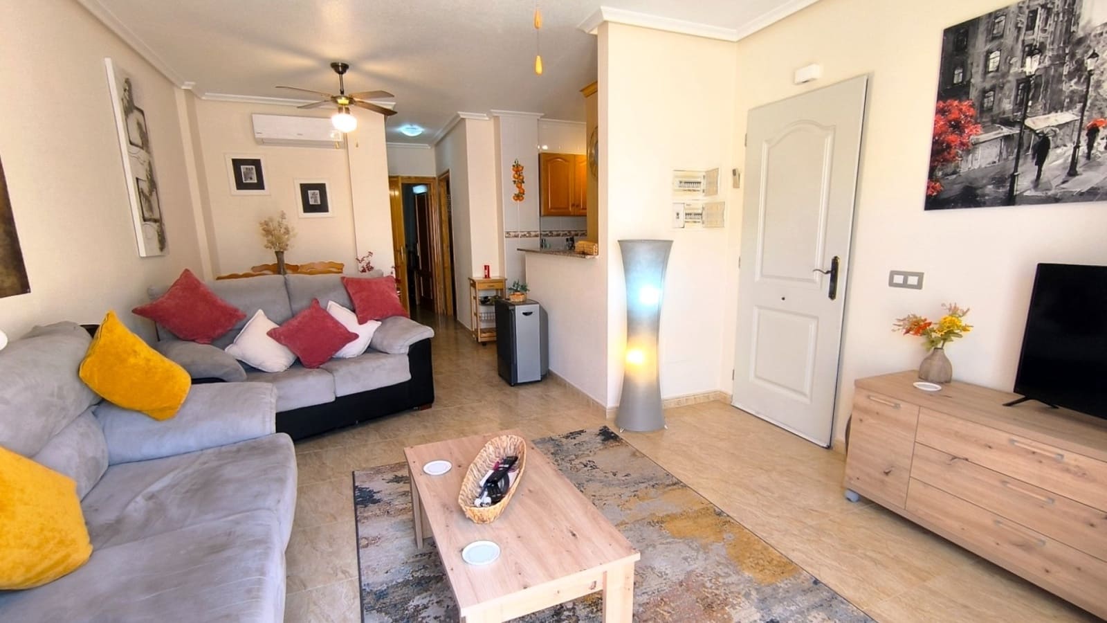 2 bedroom Apartment for sale in San Bartolome with pool - € 90,000 (Ref: 9834564)
