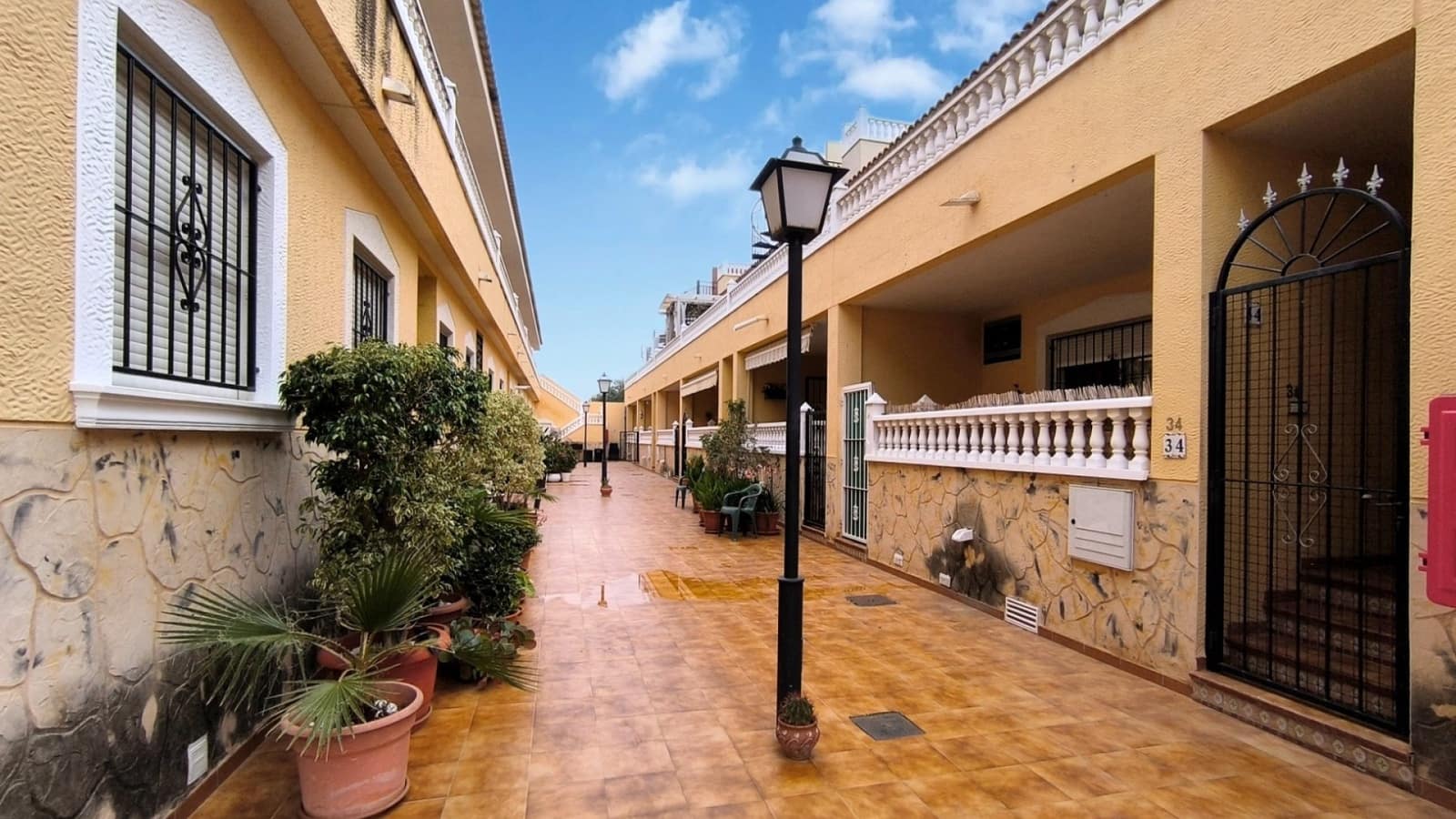 2 bedroom Apartment for sale in San Bartolome - € 85,000 (Ref: 9834565)