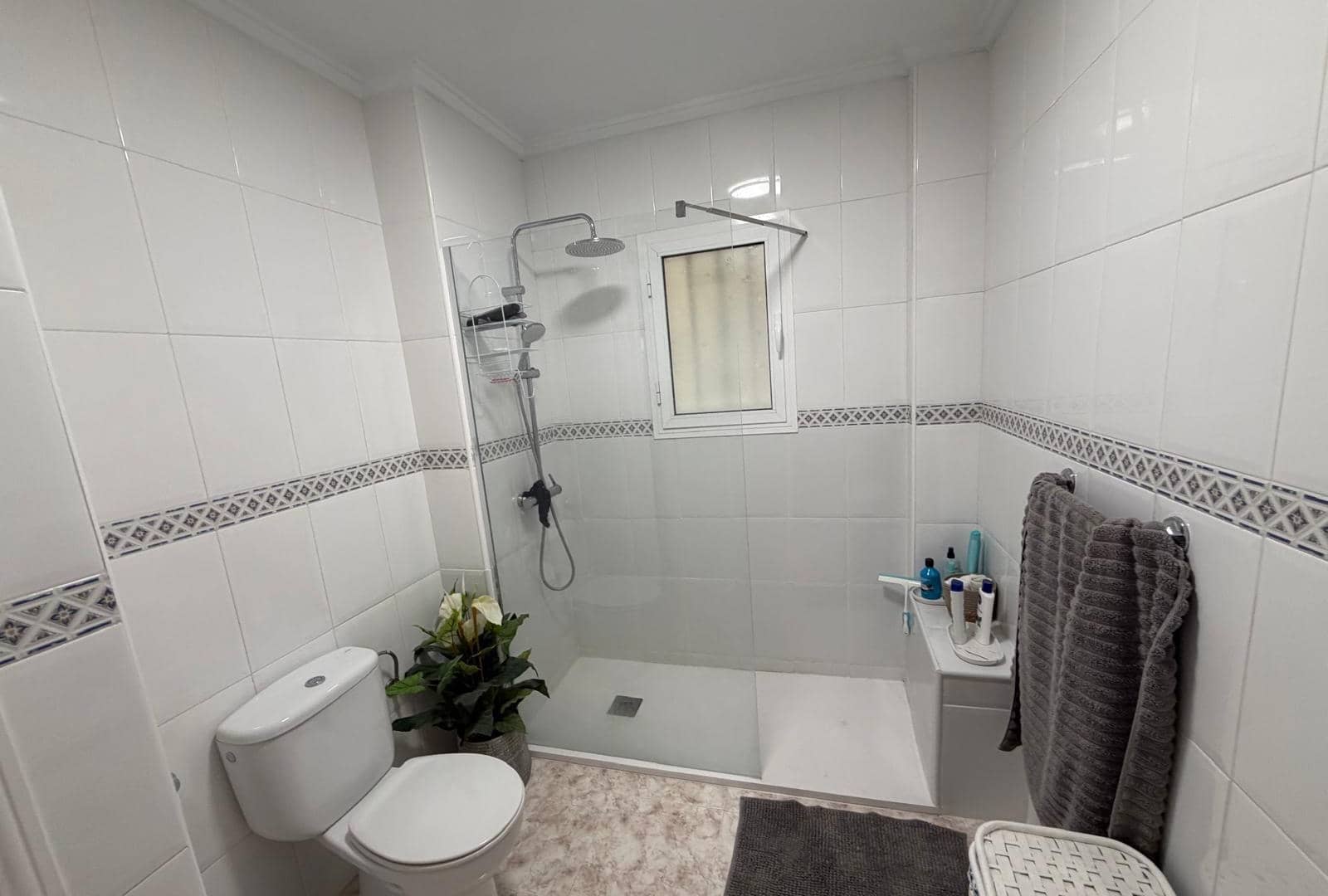 2 makuuhuone Huoneisto myytävänä paikassa Ciudad Quesada mukana uima-altaan - 144 995 € (Ref: 9841584)
