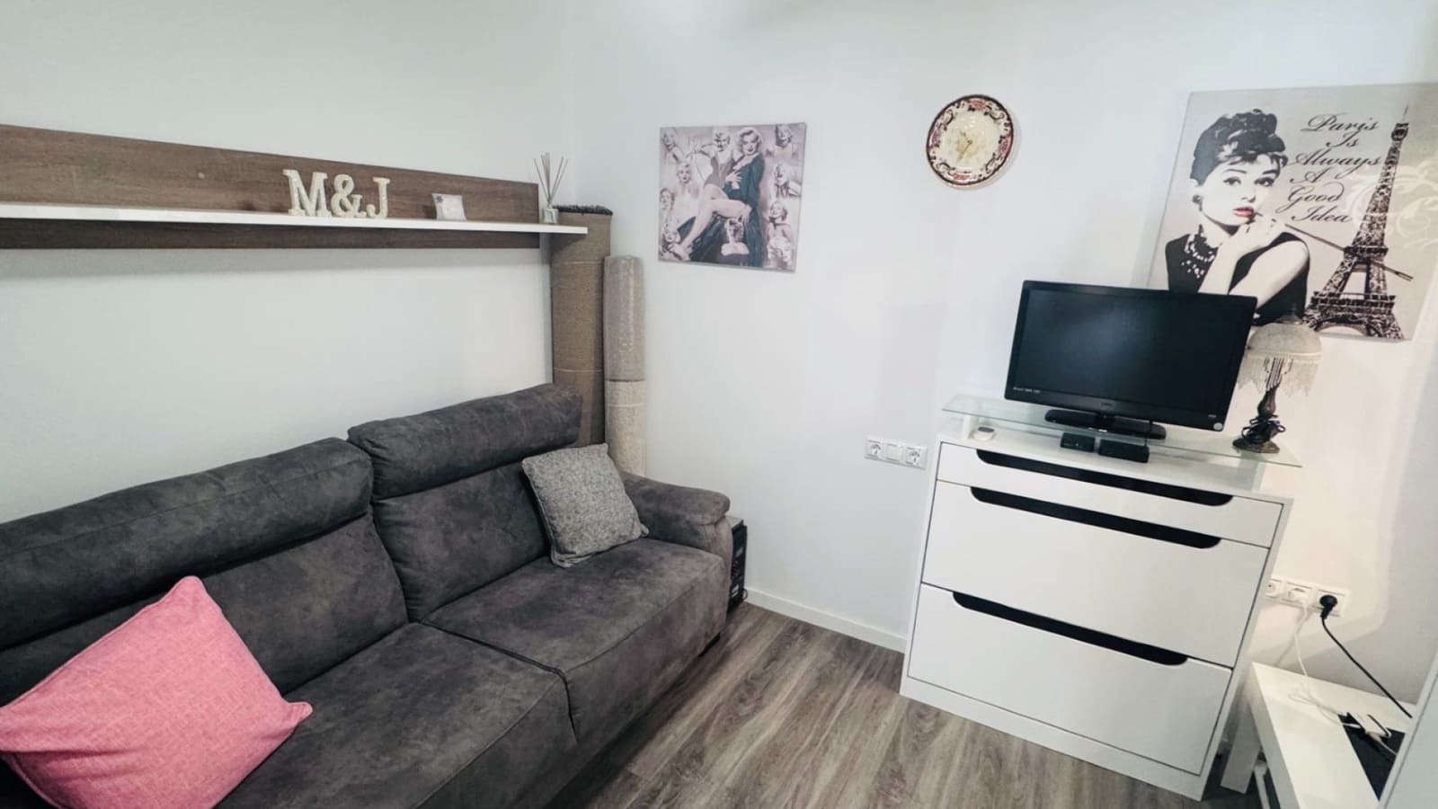 2 Zimmer Apartment zu verkaufen in Entre Naranjos mit Pool - 135.000 € (Ref: 9848227)