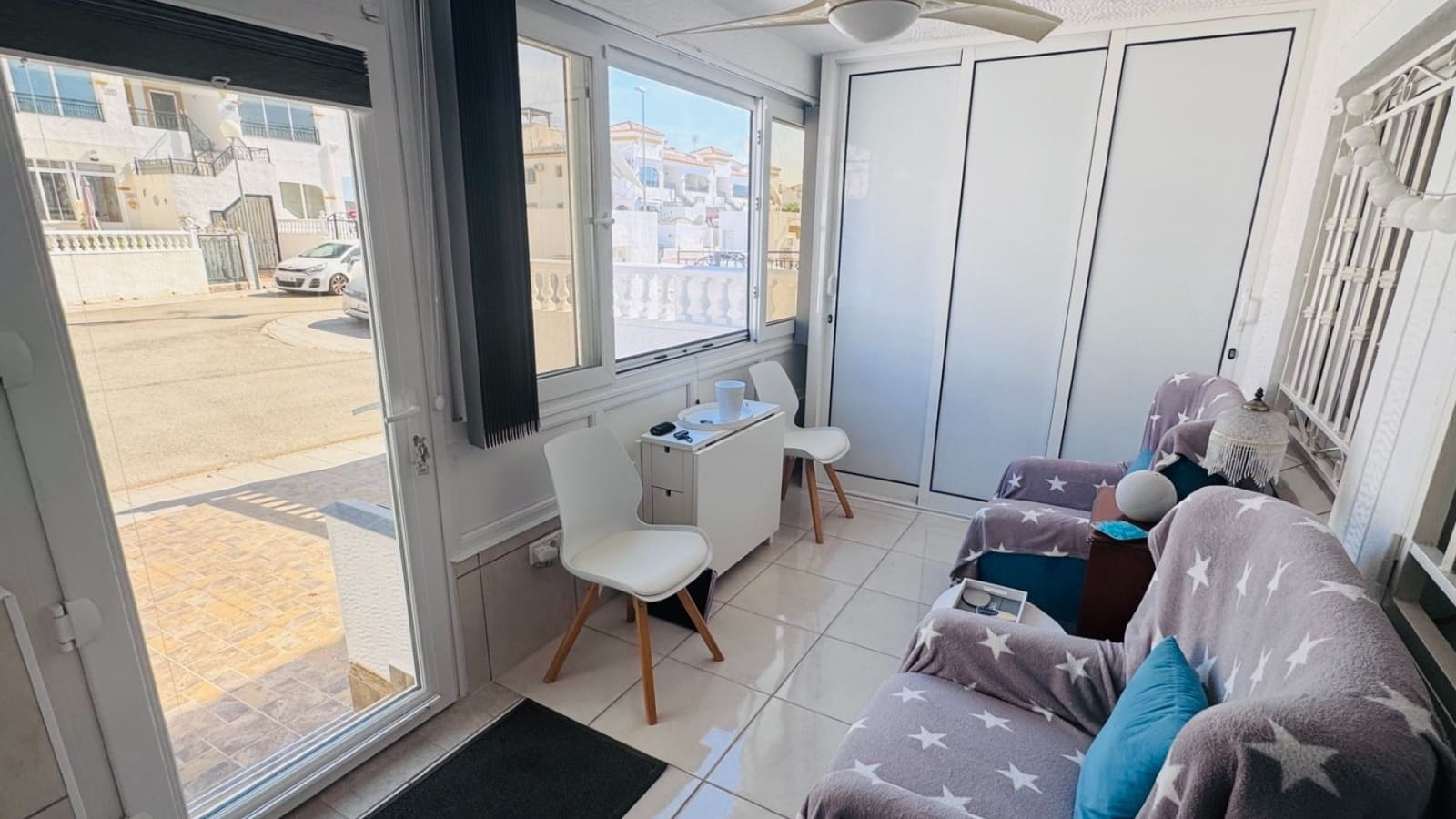 2 Zimmer Apartment zu verkaufen in Entre Naranjos mit Pool - 135.000 € (Ref: 9848227)