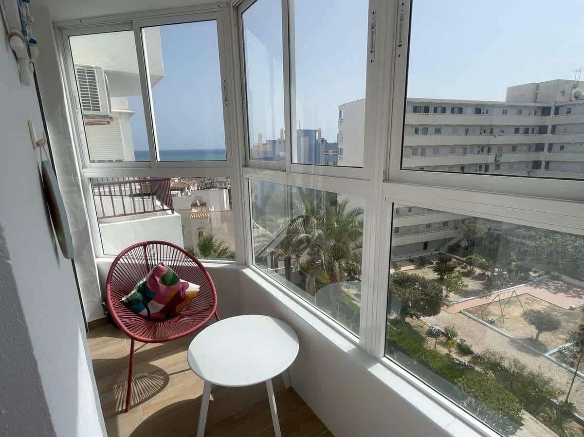 Apartment for sale in La Mata with pool - € 102,000 (Ref: 9848228)