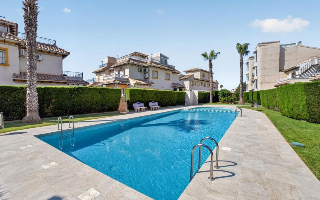 2 chambre Maison de Ville à vendre à Punta Prima avec piscine - 179 000 € (Ref: 9853045)