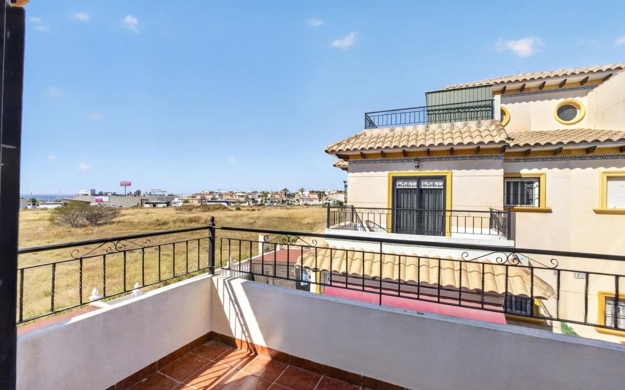 2 chambre Maison de Ville à vendre à Punta Prima avec piscine - 179 000 € (Ref: 9853045)