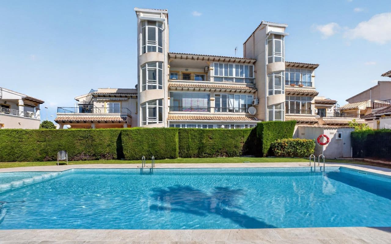 2 chambre Maison de Ville à vendre à Punta Prima avec piscine - 179 000 € (Ref: 9853045)