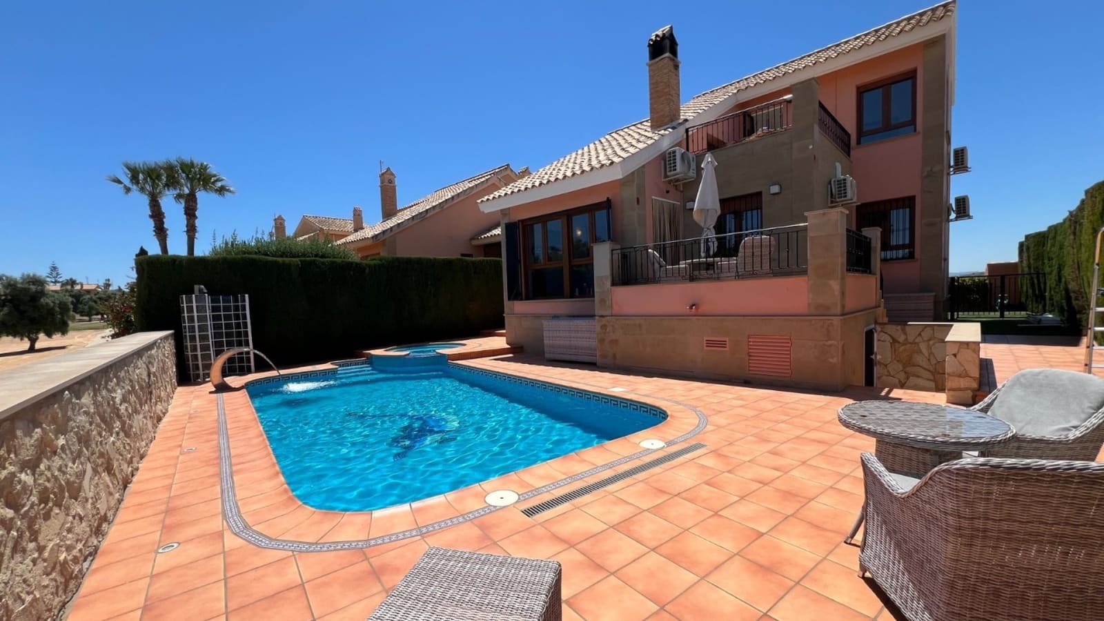 3 soverom Villa til salgs i Algorfa med svømmebasseng garasje - € 495 000 (Ref: 9865541)