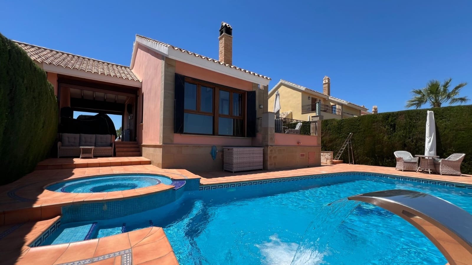 3 soverom Villa til salgs i Algorfa med svømmebasseng garasje - € 495 000 (Ref: 9865541)