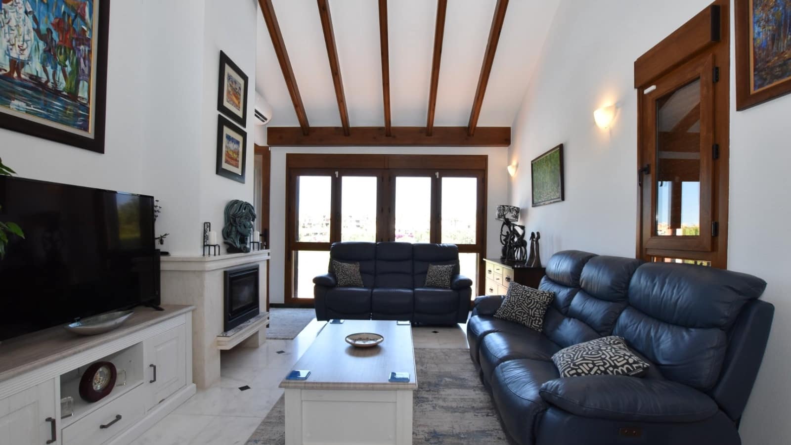3 soverom Villa til salgs i Algorfa med svømmebasseng garasje - € 495 000 (Ref: 9865541)
