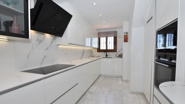 3 soverom Villa til salgs i Algorfa med svømmebasseng garasje - € 495 000 (Ref: 9865541)
