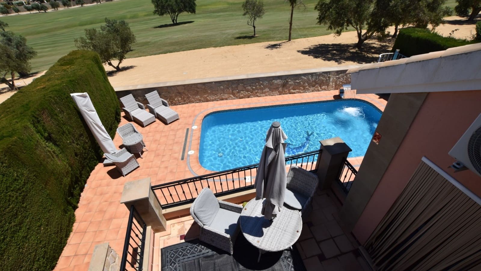 3 soverom Villa til salgs i Algorfa med svømmebasseng garasje - € 495 000 (Ref: 9865541)