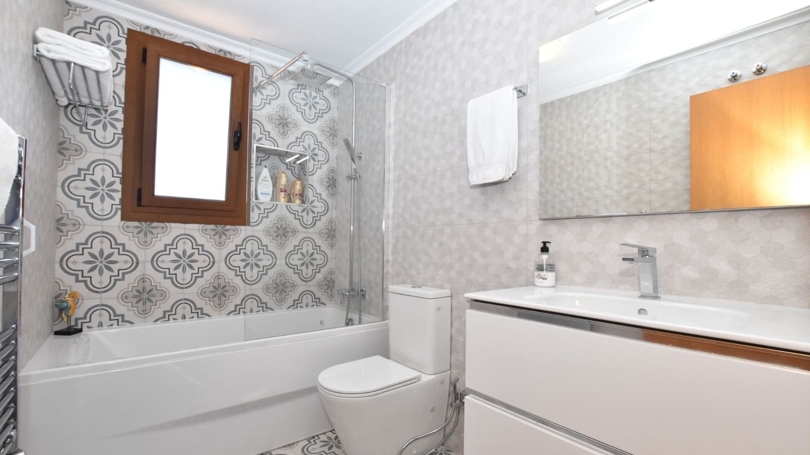 3 soverom Villa til salgs i Algorfa med svømmebasseng garasje - € 495 000 (Ref: 9865541)