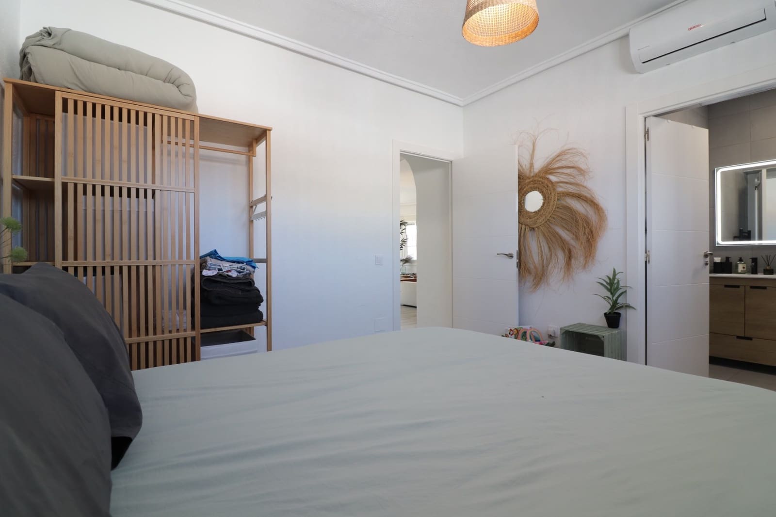 Chalet de 3 habitaciones en Ciudad Quesada en venta con piscina - 425.000 € (Ref: 9867321)