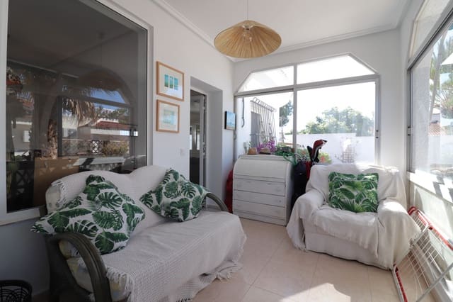 Chalet de 3 habitaciones en Ciudad Quesada, Rojales en venta con piscina - 425.000 € (Ref: 9867321)