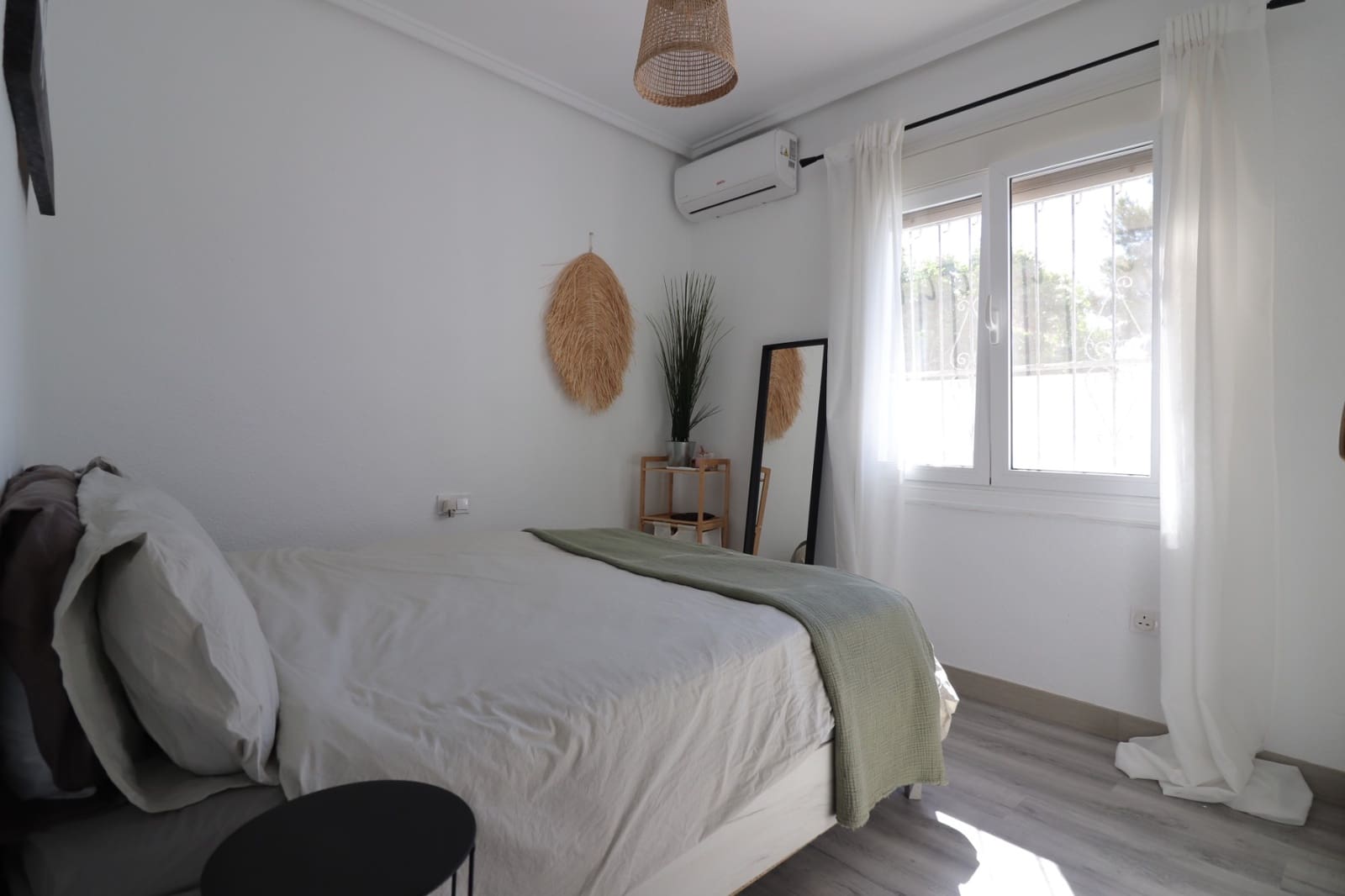 Chalet de 3 habitaciones en Ciudad Quesada en venta con piscina - 425.000 € (Ref: 9867321)