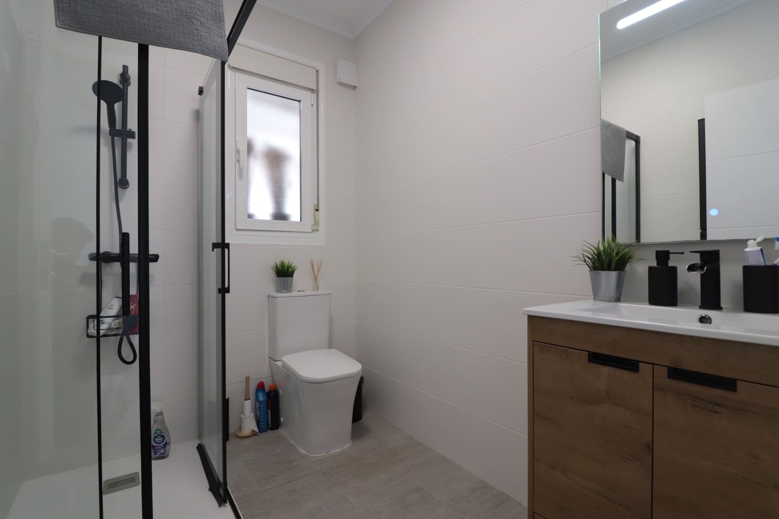 Chalet de 3 habitaciones en Ciudad Quesada en venta con piscina - 425.000 € (Ref: 9867321)