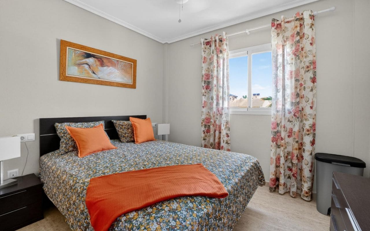 2 soverom Hus til salgs i Playa Flamenca med svømmebasseng - € 309 000 (Ref: 9872541)