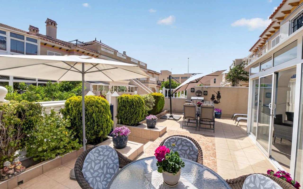 2 soverom Hus til salgs i Playa Flamenca med svømmebasseng - € 309 000 (Ref: 9872541)