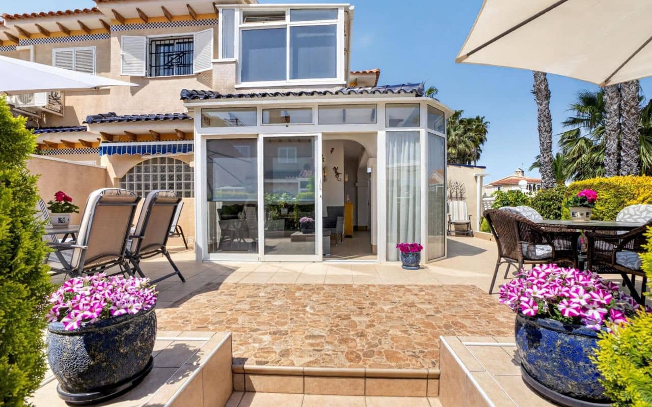 2 soverom Hus til salgs i Playa Flamenca med svømmebasseng - € 309 000 (Ref: 9872541)