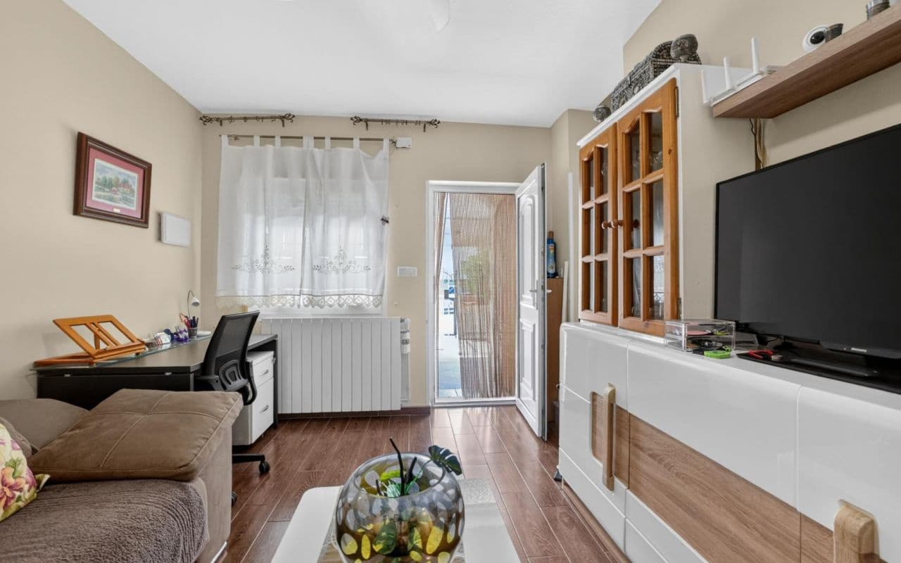 3 sovrum Radhus till salu i Orihuela Costa med pool - 270 000 € (Ref: 9874392)