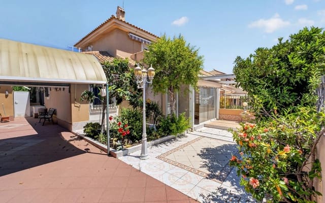 3 soveværelse Rækkehus til salg i Orihuela Costa, Orihuela med swimmingpool - € 270.000 (Ref: 9874392)