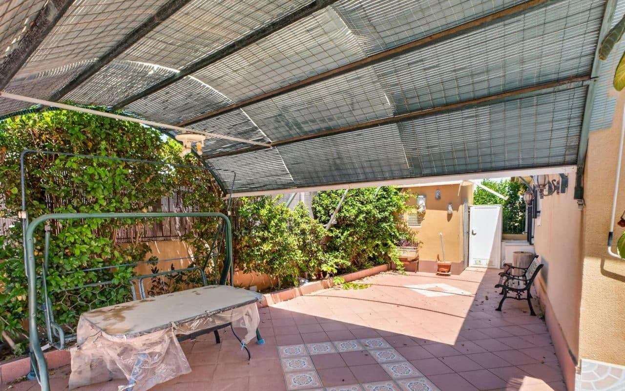 3 sovrum Radhus till salu i Orihuela Costa med pool - 270 000 € (Ref: 9874392)