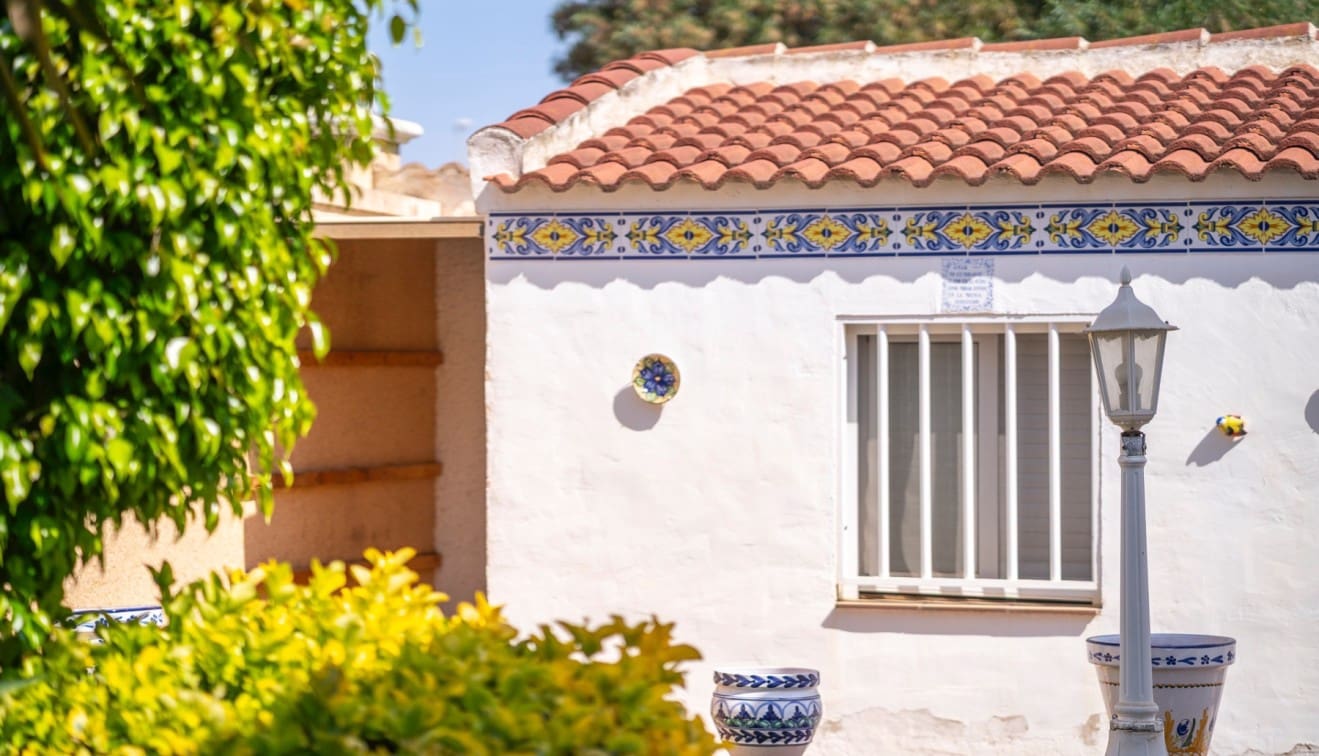 3 slaapkamer Villa te koop in Ciudad Quesada met zwembad - € 399.000 (Ref: 9877253)