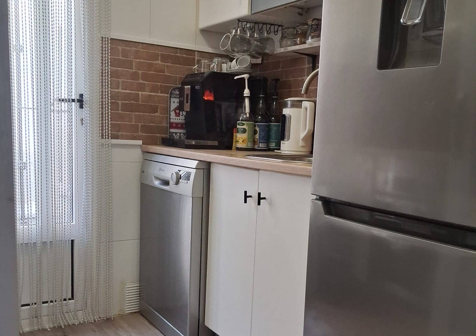2 soverom Leilighet til salgs i Entre Naranjos med svømmebasseng - € 132 000 (Ref: 9883591)
