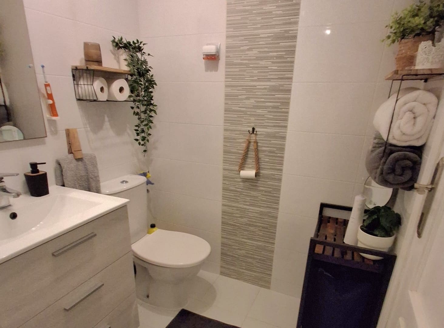 2 soverom Leilighet til salgs i Entre Naranjos med svømmebasseng - € 132 000 (Ref: 9883591)