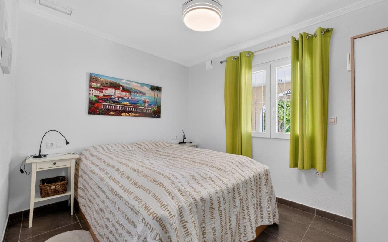3 sypialnia Willa na sprzedaż w Orihuela Costa z basenem garażem - 575 000 € (Ref: 9913771)