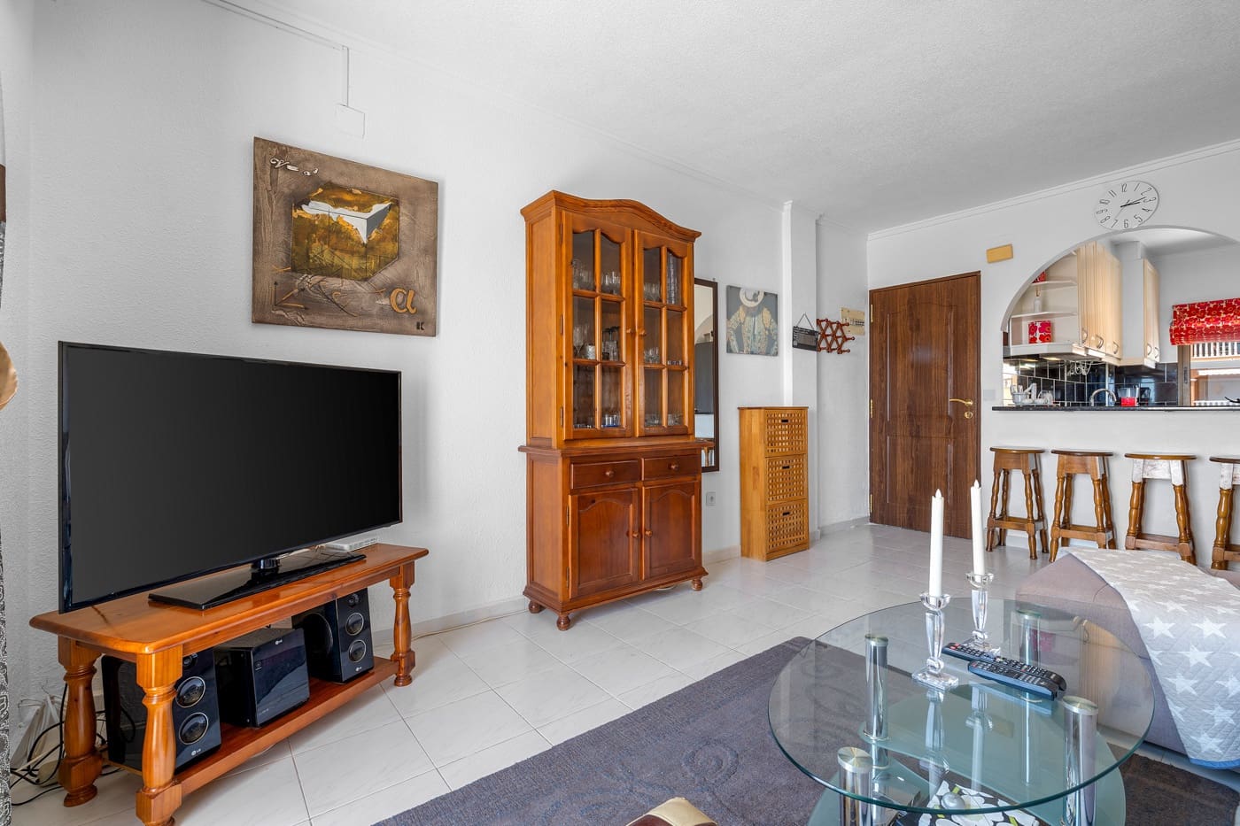 Apartamento de 2 habitaciones en Torrevieja en venta con piscina - 165.000 € (Ref: 9918908)