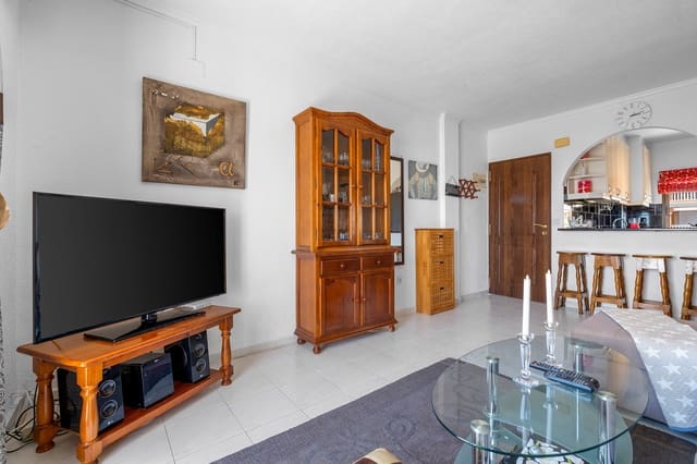 Apartamento de 2 habitaciones en Torreblanca, Torrevieja en venta con piscina - 165.000 € (Ref: 9918908)
