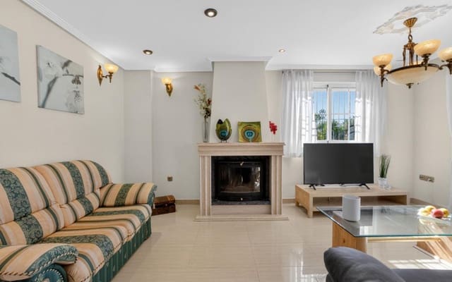 6 soverom Villa til salgs i La Zenia, Orihuela med svømmebasseng garasje - € 839 000 (Ref: 9919010)