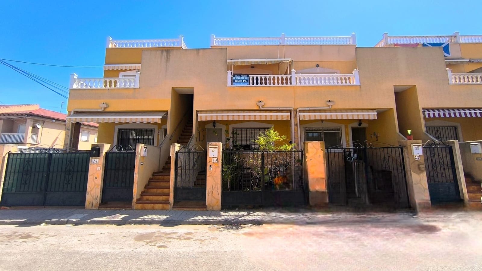 2 soveværelse Lejlighed til salg i San Bartolome med swimmingpool - € 90.000 (Ref: 9921401)