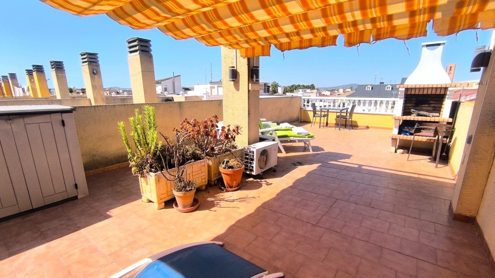 2 soveværelse Lejlighed til salg i San Bartolome med swimmingpool - € 90.000 (Ref: 9921401)