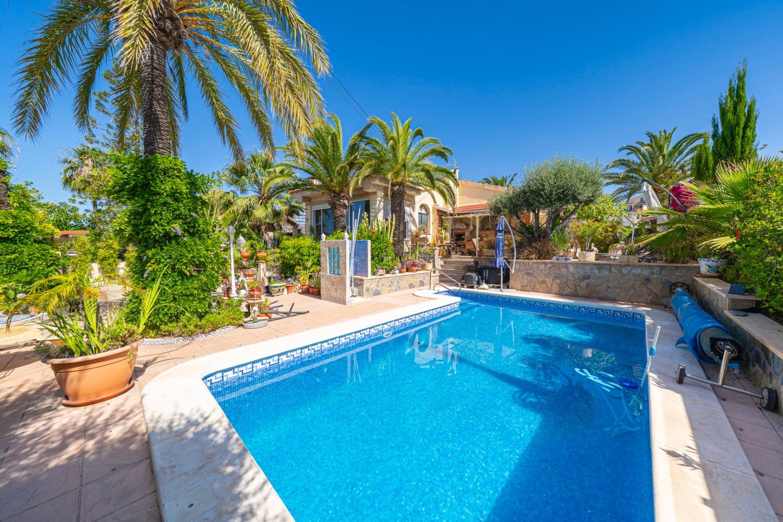 3 soveværelse Villa til salg i Ciudad Quesada med swimmingpool - € 550.000 (Ref: 9922730)