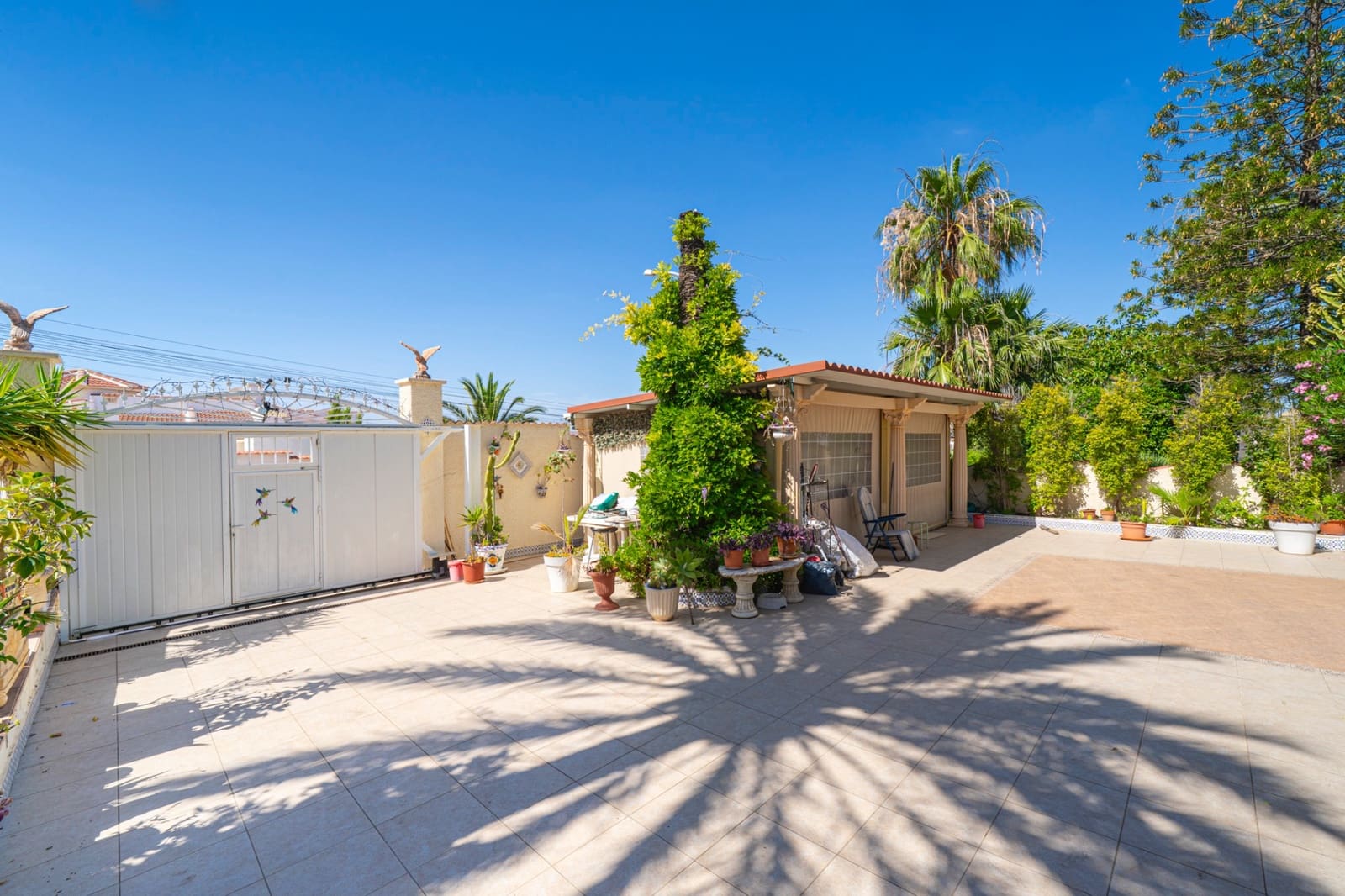 3 soveværelse Villa til salg i Ciudad Quesada med swimmingpool - € 550.000 (Ref: 9922730)