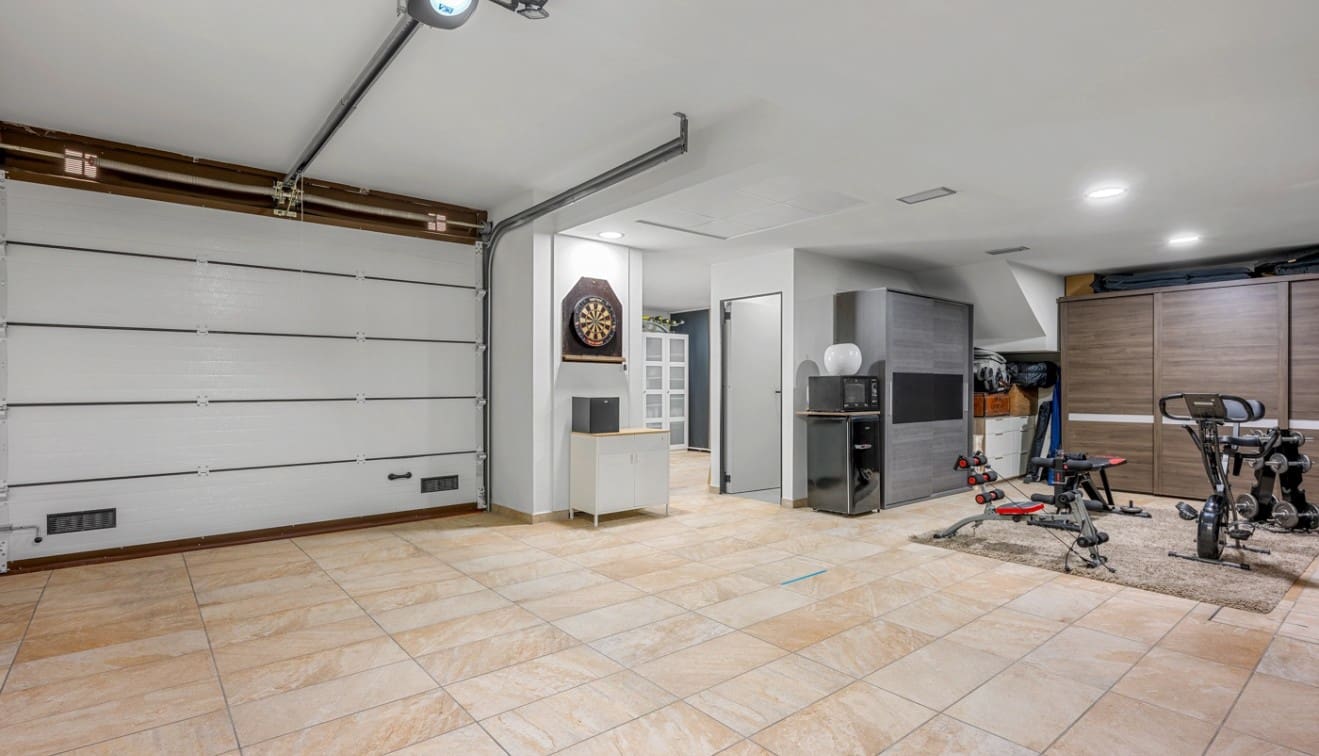3 soveværelse Villa til salg i Benijofar med swimmingpool garage - € 699.000 (Ref: 9929956)