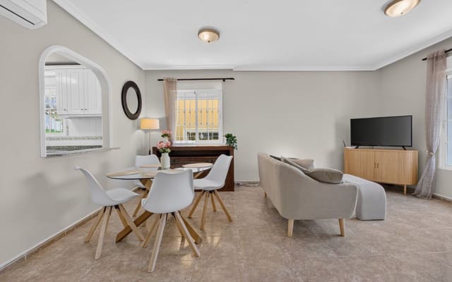 3 Zimmer Villa zu verkaufen in Orihuela Costa, Orihuela mit Pool - 299.000 € (Ref: 9935009)