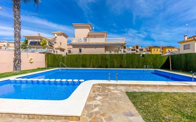3 Zimmer Villa zu verkaufen in Orihuela Costa, Orihuela mit Pool - 299.000 € (Ref: 9935009)
