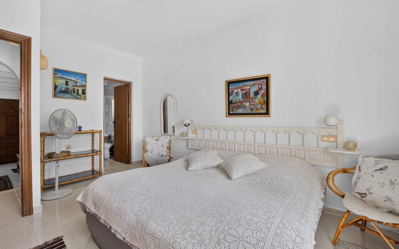 3 sovrum Villa till salu i Torrevieja med pool - 499 000 € (Ref: 9938713)