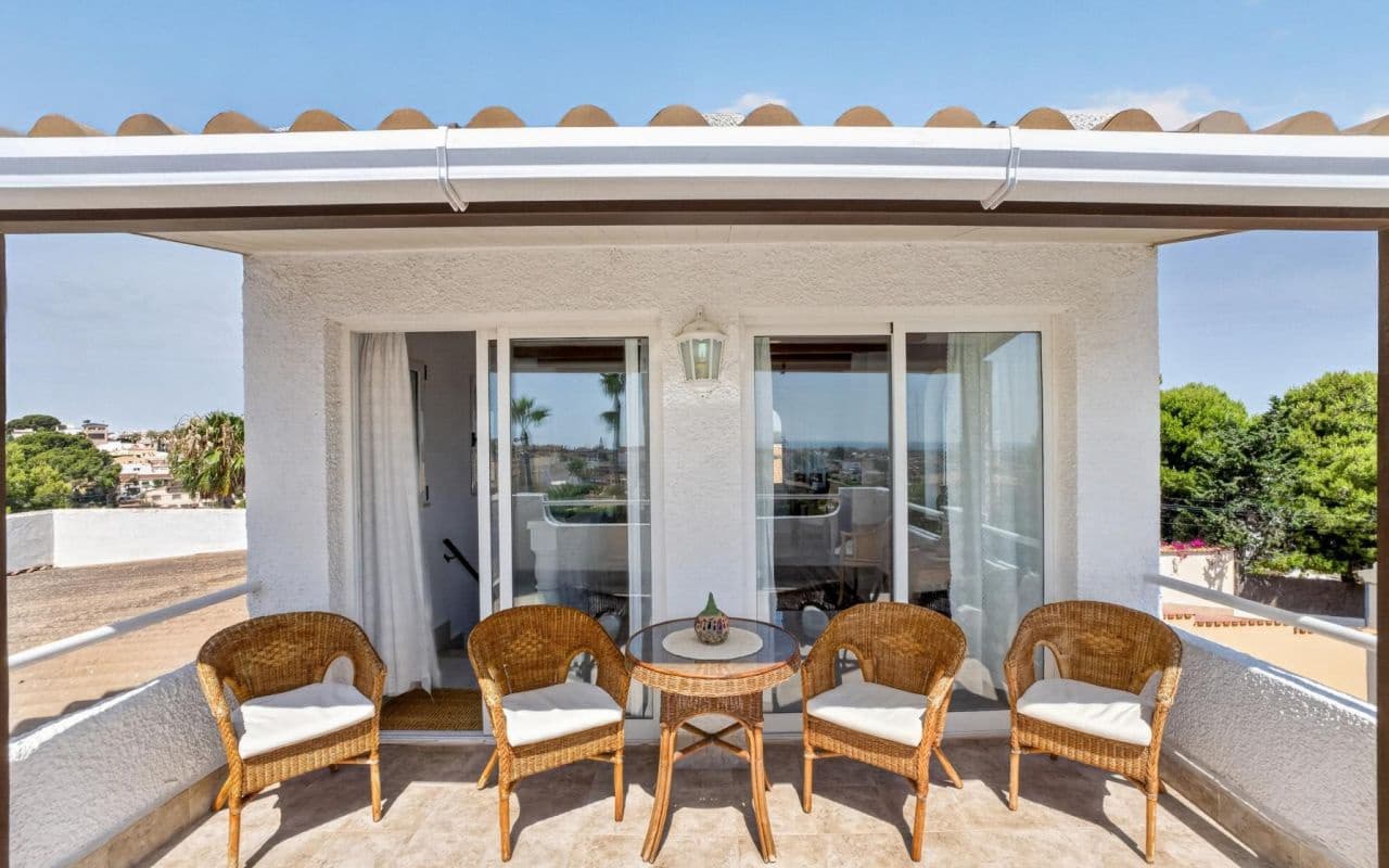 3 sovrum Villa till salu i Torrevieja med pool - 499 000 € (Ref: 9938713)