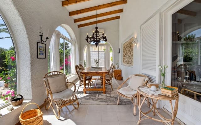 3 sovrum Villa till salu i Torrevieja med pool - 499 000 € (Ref: 9938713)