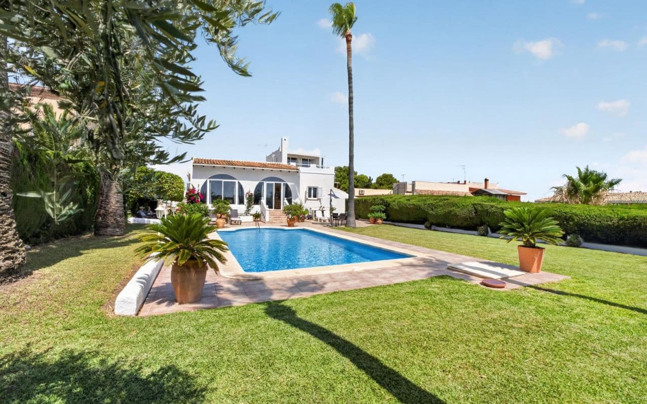 3 sovrum Villa till salu i Torrevieja med pool - 499 000 € (Ref: 9938713)